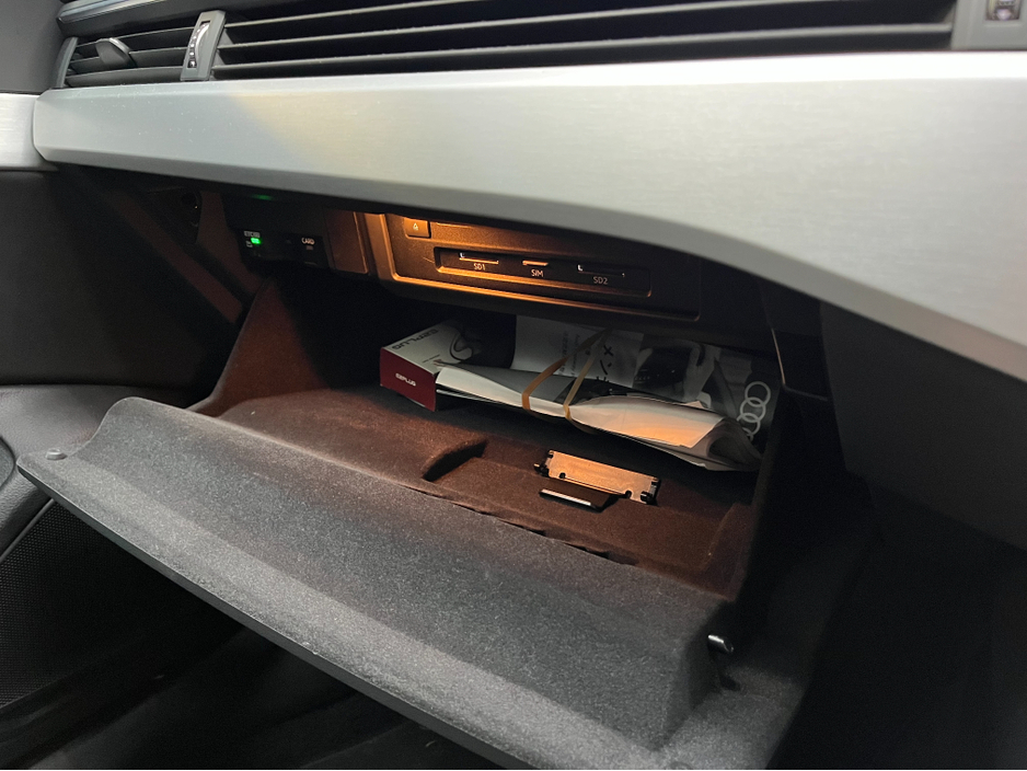 2018 Audi A4 - image 19