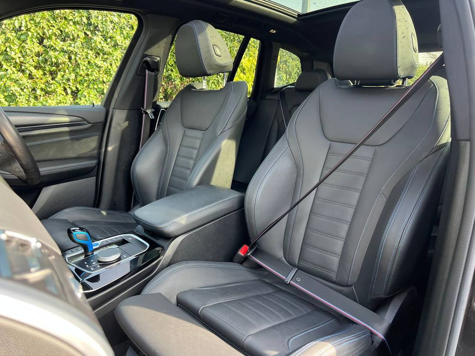 2023 BMW iX3 - image 8