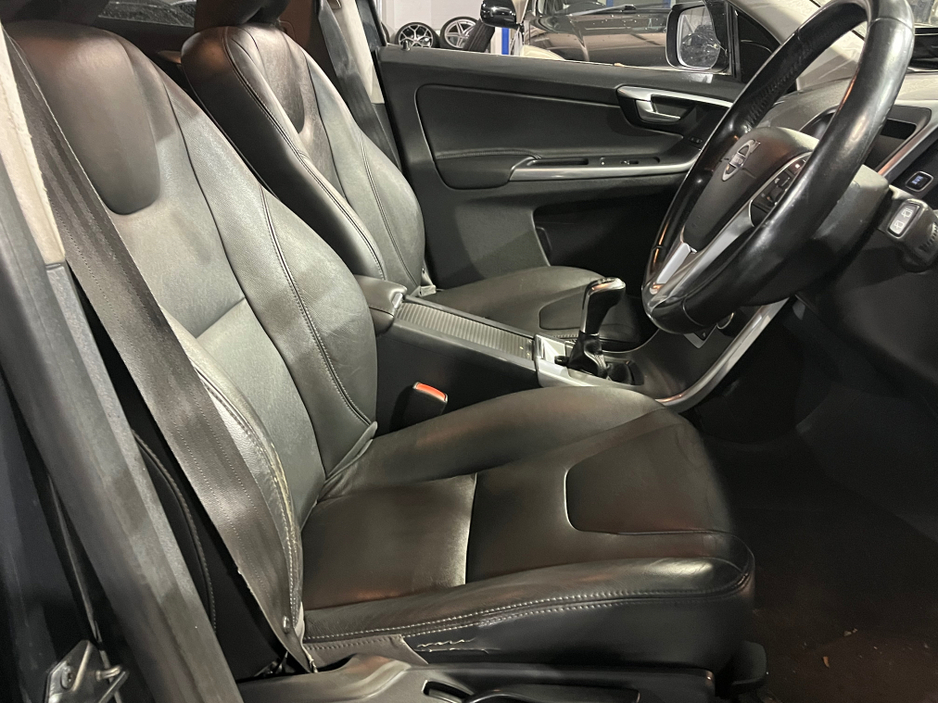 2014 Volvo XC60 D4 FWD SE 5DR €11,950