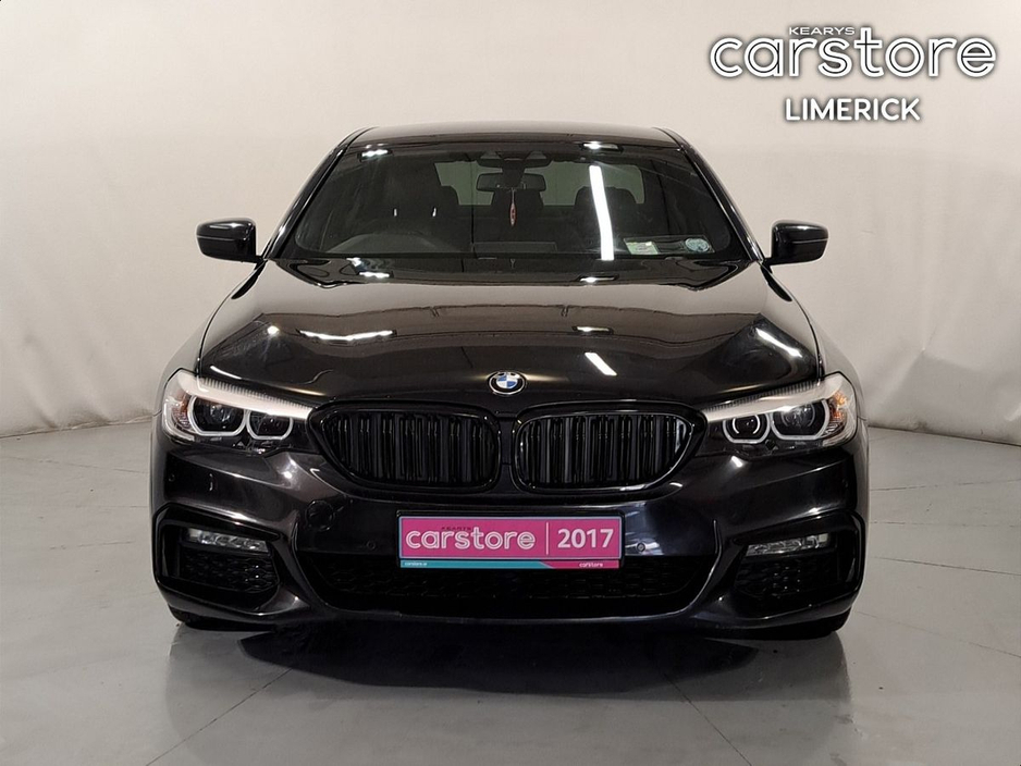 2017 BMW 5 Series - image 8