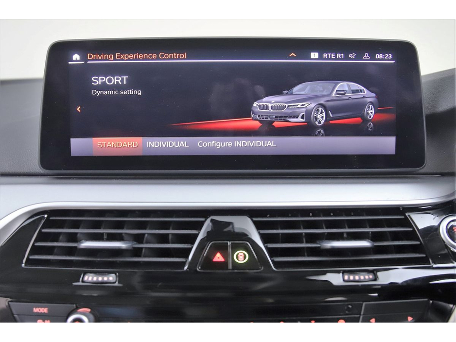 2021 BMW 5 Series - image 16