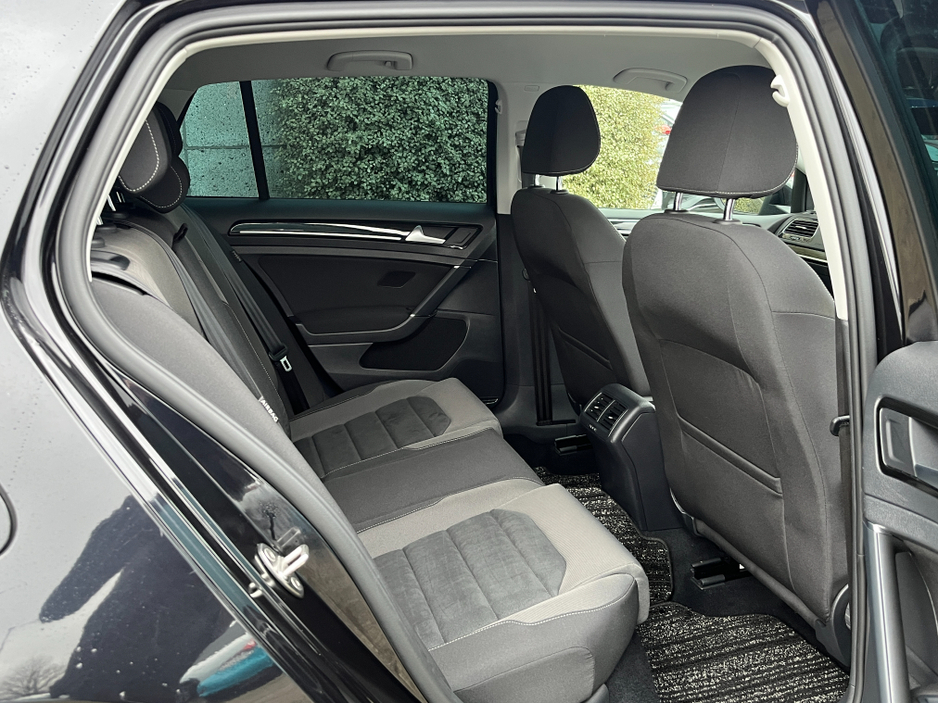 2019 Volkswagen Golf HIGHLINE AUTOMATIC 1.4 PETROL //REVERSE CAMERA//ADAPTIVE CRUISE CONTROL//KEYLESS ENTRY//BLIND SPOT WARNING// €18,950