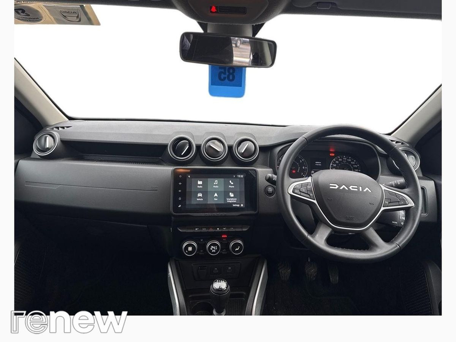 2024 Dacia Duster - image 2