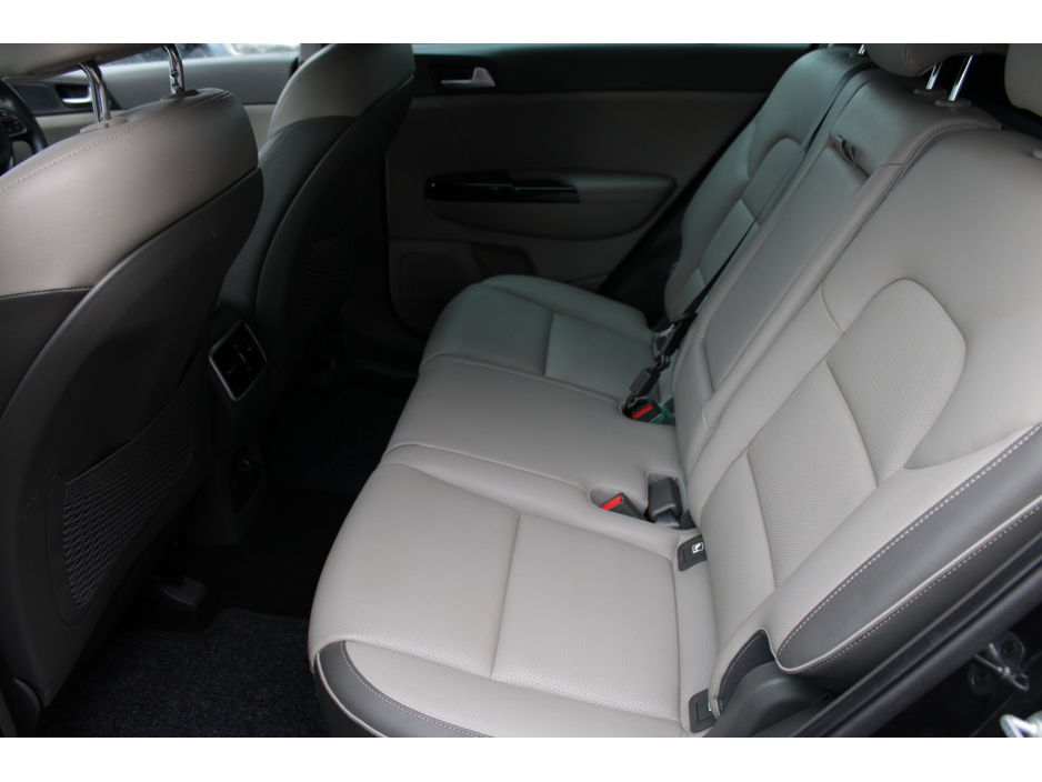 2017 Kia Sportage 1.7CRDI PLATINUM 5DR ESTATE // ONLY 100,000 KMS // IMMACULATE CONDITION THROUGH OUT // BUY WITH CONFIDENCE AA AND SIMI APPROVED DEALER 2026 // FINANCE ARRANGED //TRADE INS WELCOME // €14,950