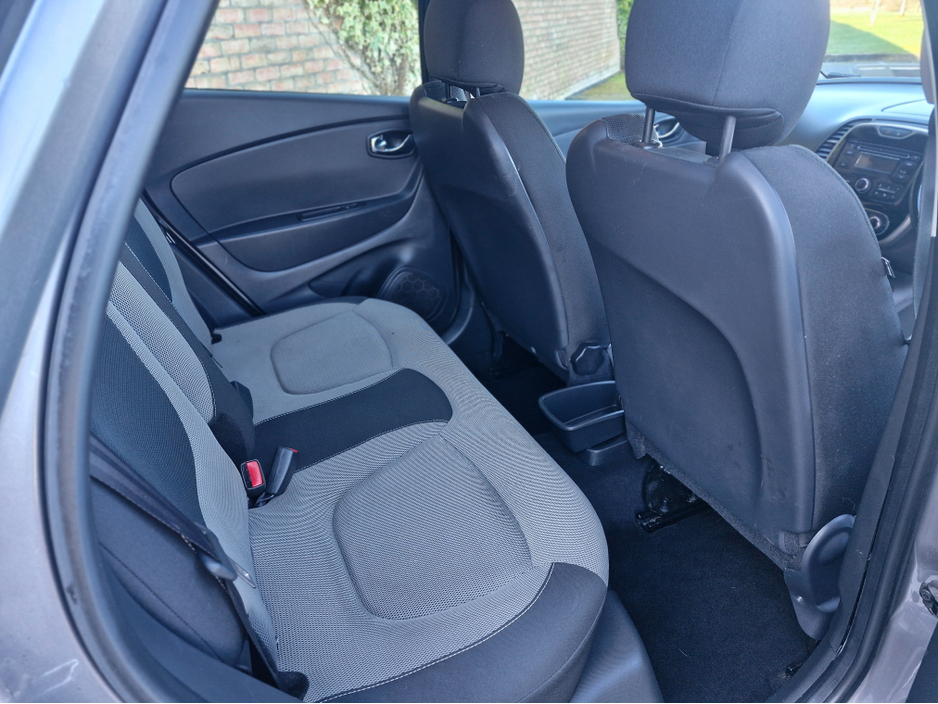 2015 Renault Captur - image 24