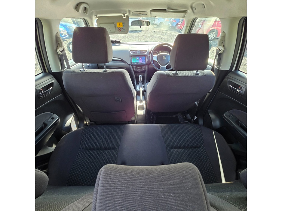 2016 Suzuki Swift - image 14