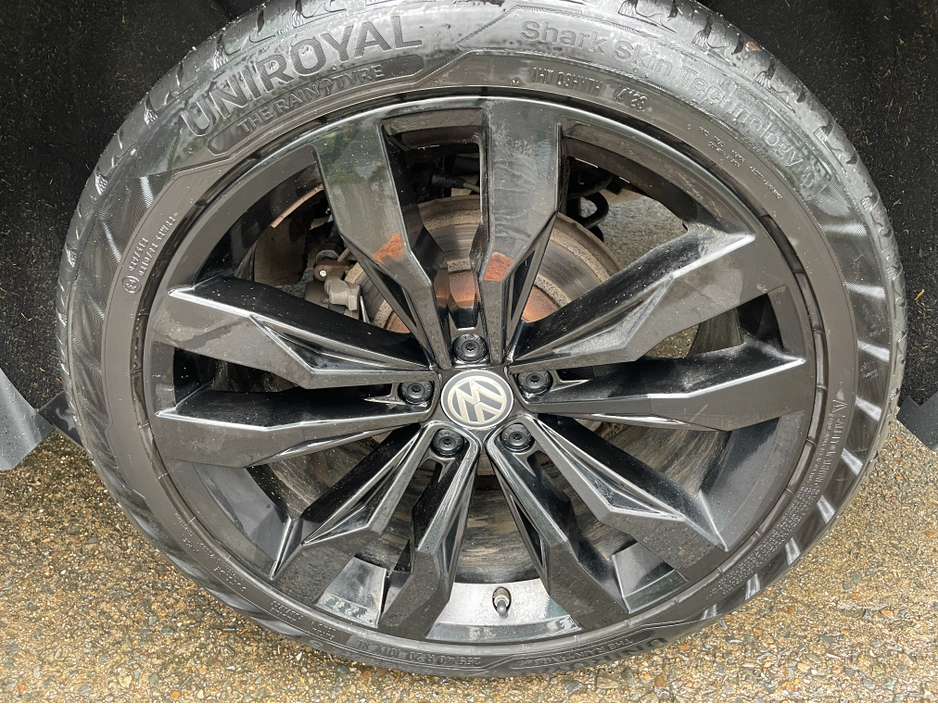 2021 Volkswagen Tiguan - image 21