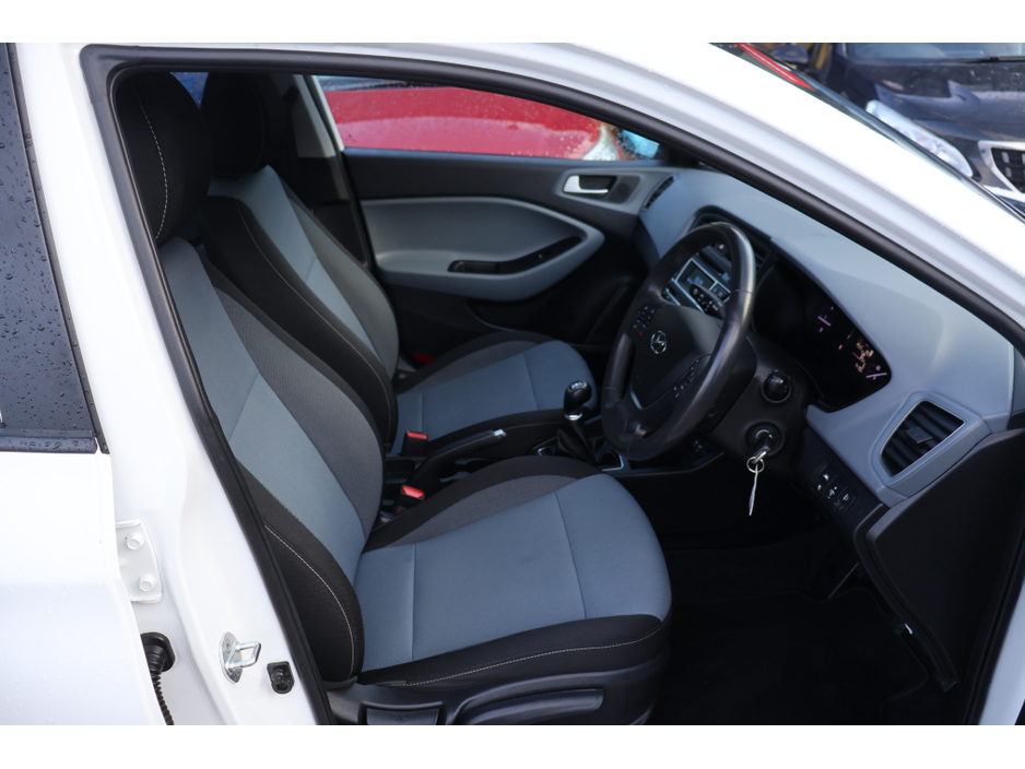 2017 Hyundai i20 ACTIVE DELUXE Only 74,000Km Exceptional! €12,995