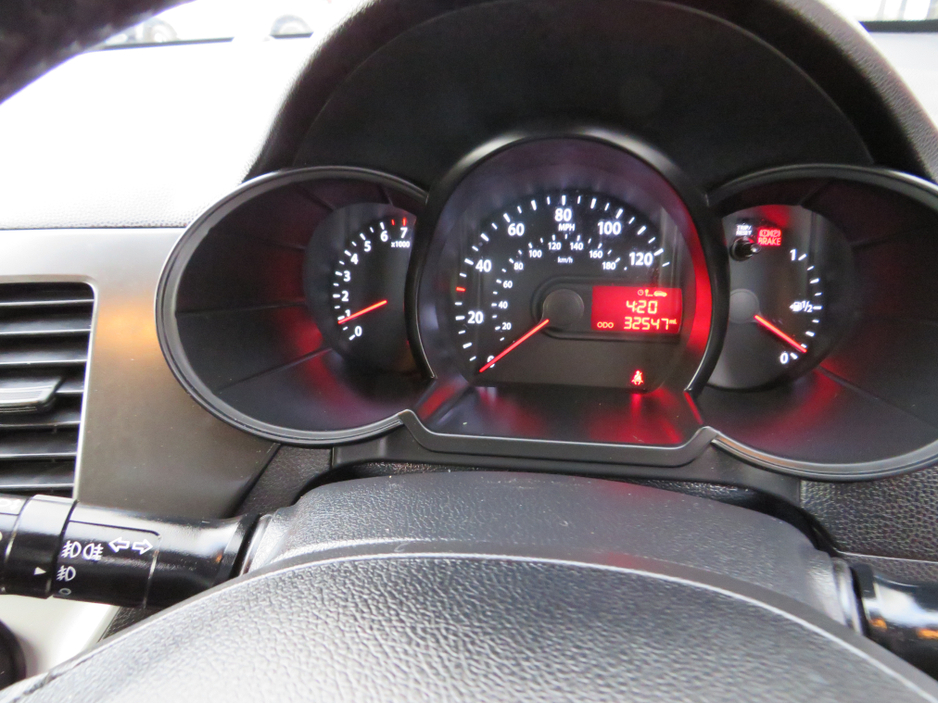 2011 Kia Picanto - image 8