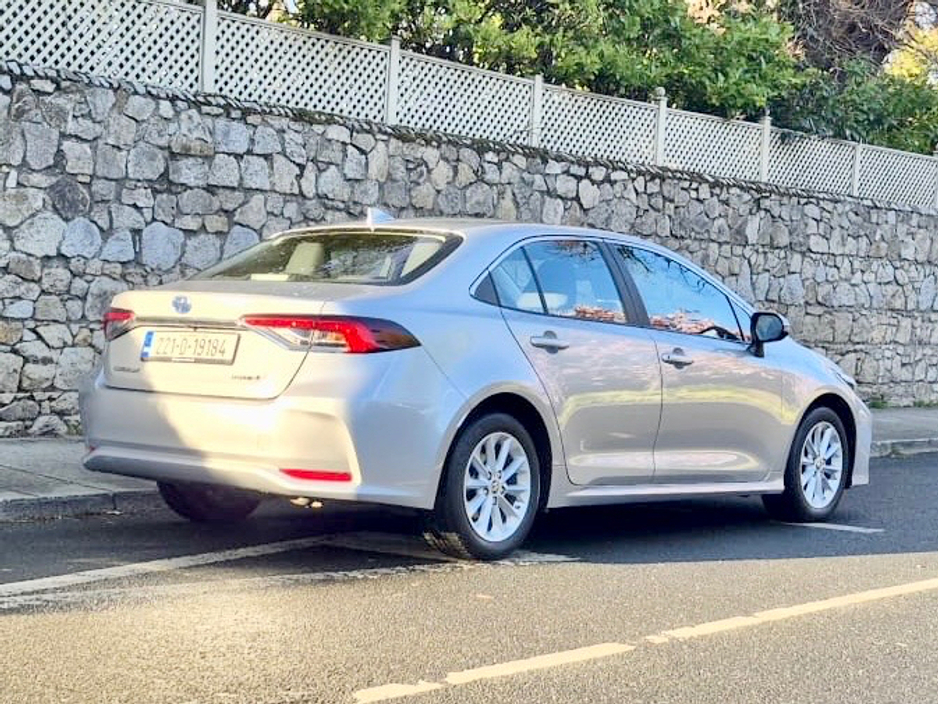 2022 Toyota Corolla - image 9