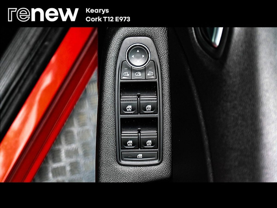 2025 Renault Clio - image 17