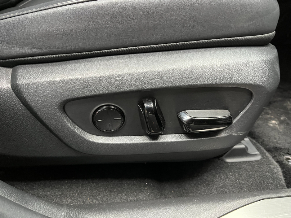 2023 Lexus NX 350h - image 12