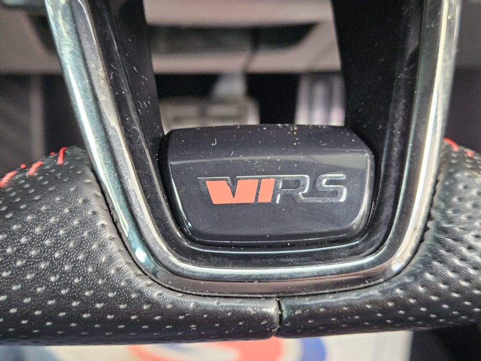 2022 Skoda Octavia - image 12