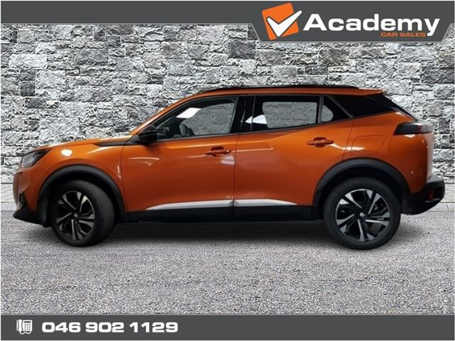 2023 Peugeot 2008 - image 6