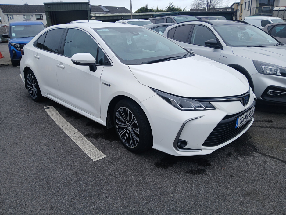 2020 Toyota Corolla - image 2