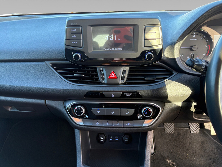 2018 Hyundai i30 - image 11