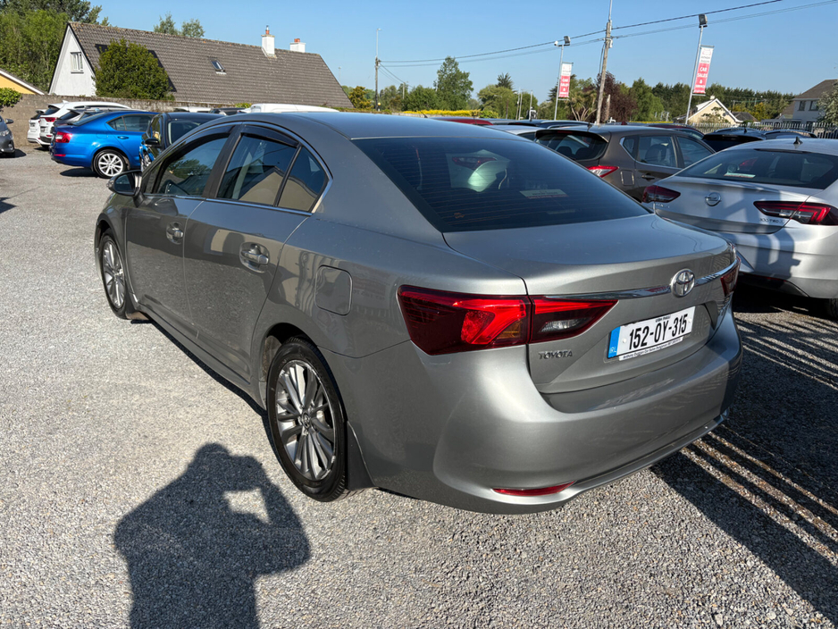 2015 Toyota Avensis 2.0 D-4D Luna Saloon €10,995
