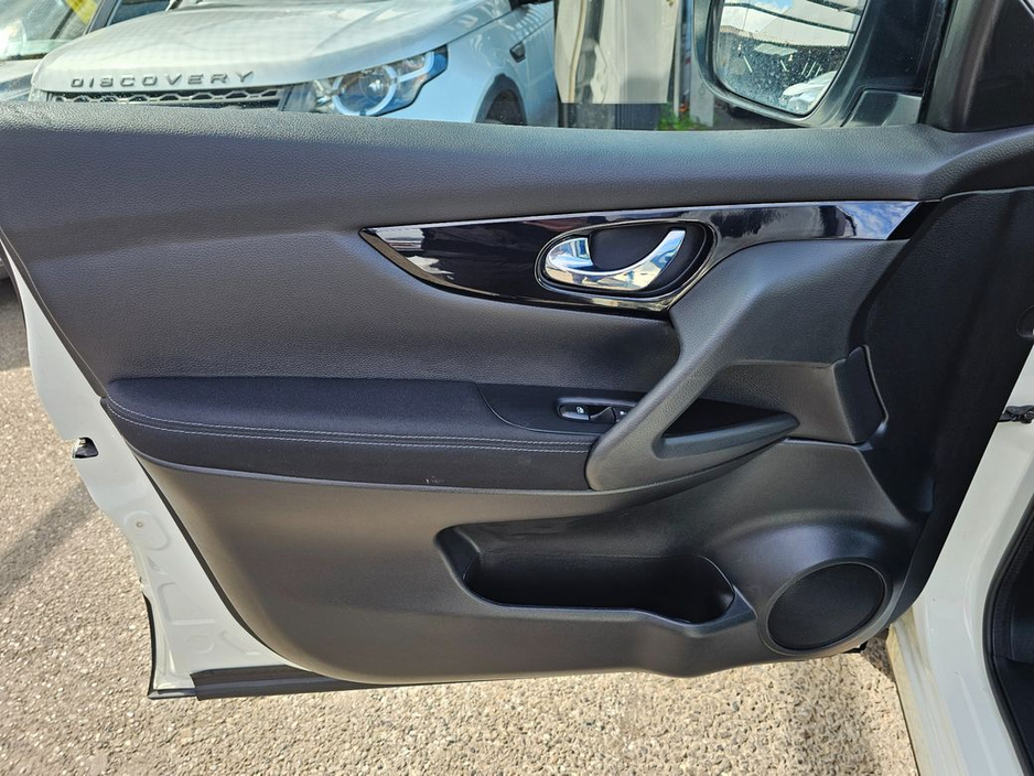 2018 Nissan Qashqai - image 30