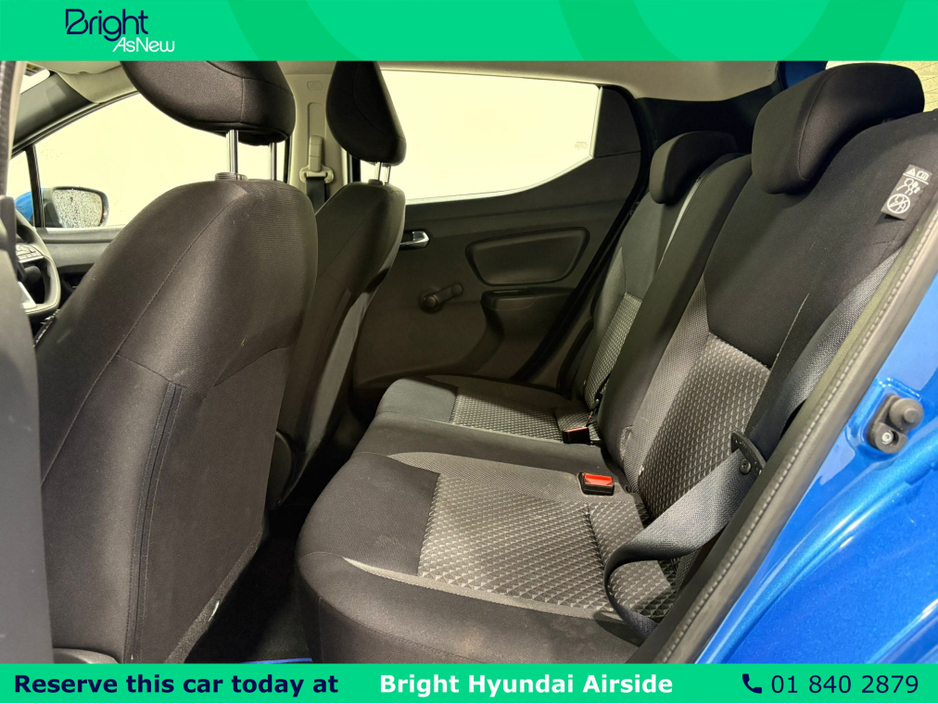 2022 Nissan Micra - image 16