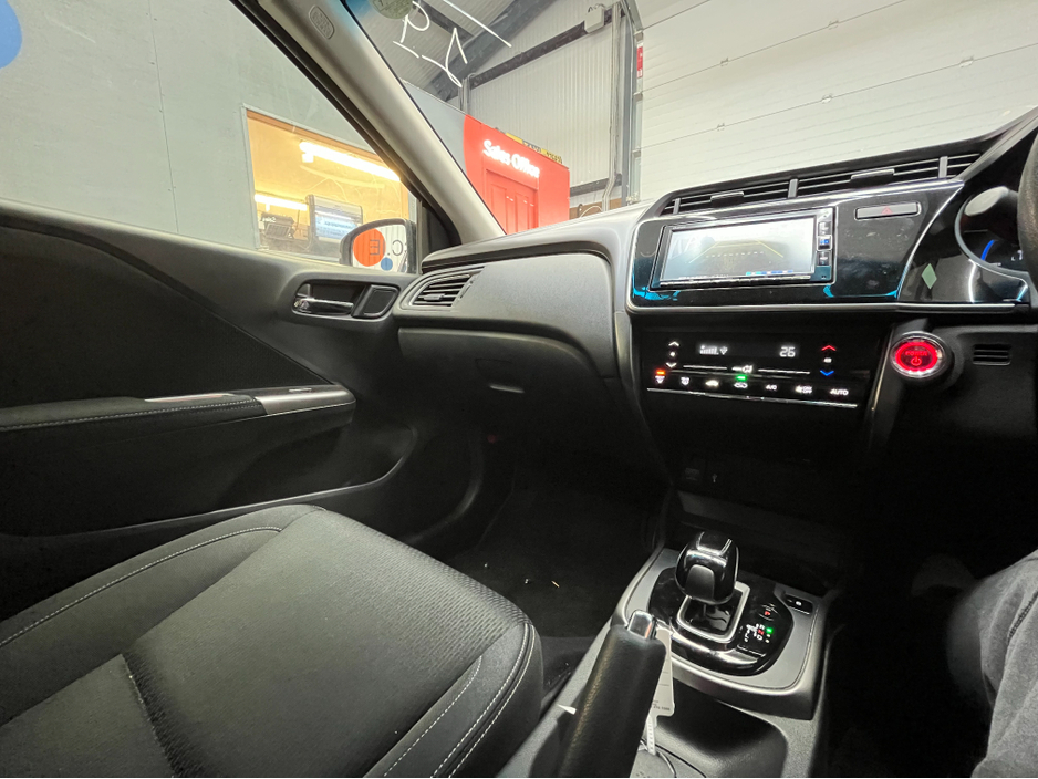 2019 Honda Grace - image 17