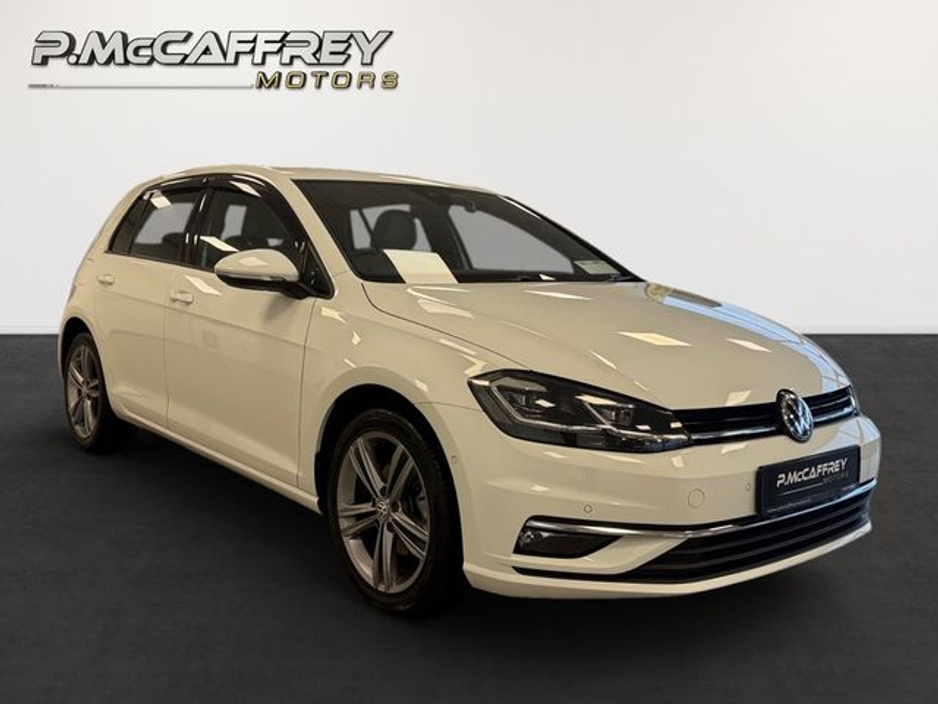 2019 Volkswagen Golf - image 3