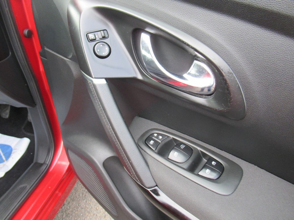 2017 Renault Kadjar - image 12