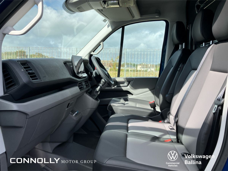 2025 Volkswagen Crafter CRAFTER 30 MWB 140BHP M6F €34,740
