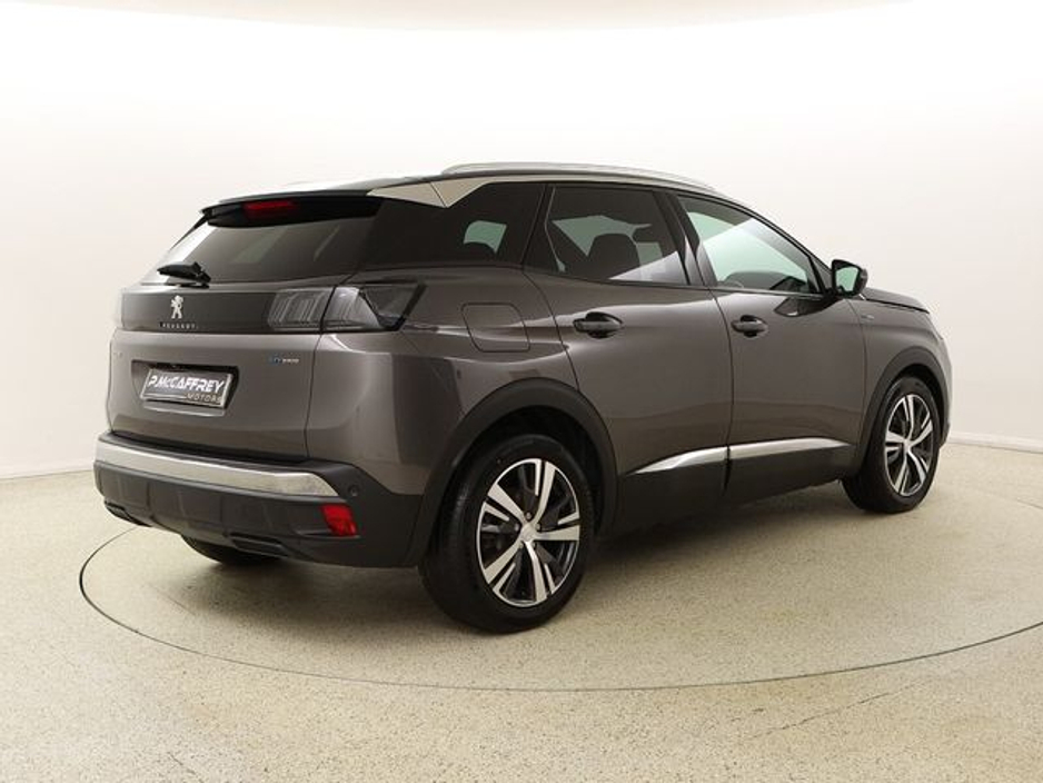 2023 Peugeot 3008 - image 7