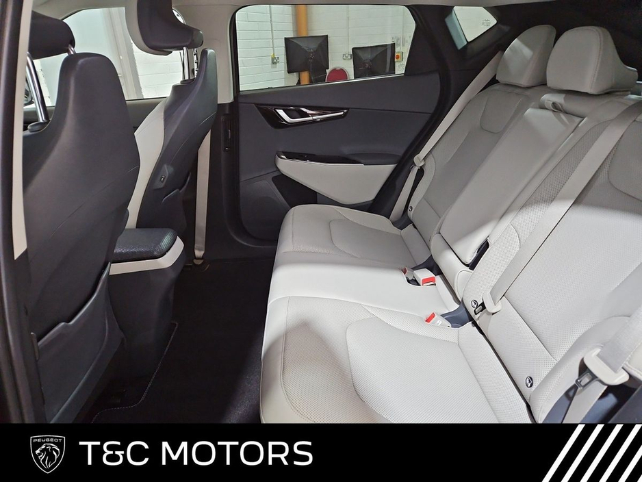 2023 Kia EV6 - image 7