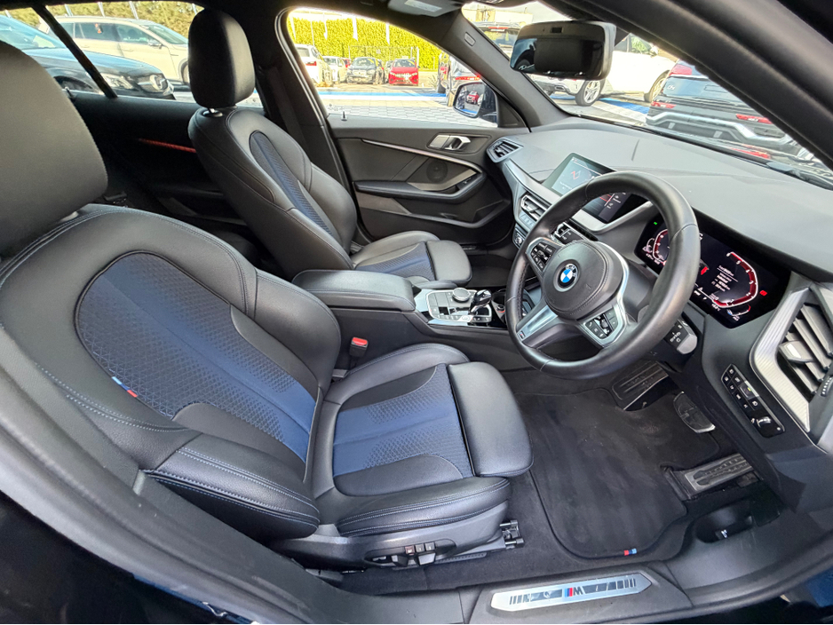 2021 BMW 1 Series - image 9