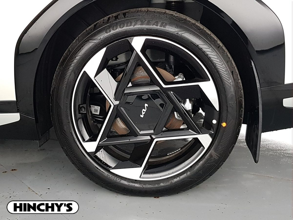 2026 Kia EV4 - image 8