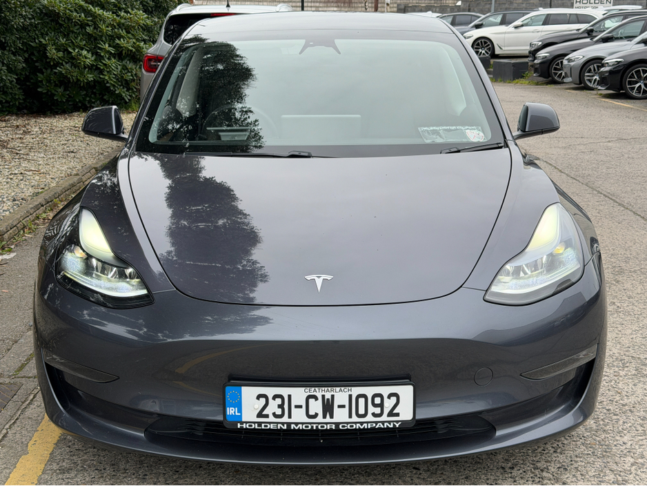 2023 Tesla Model 3 - image 4