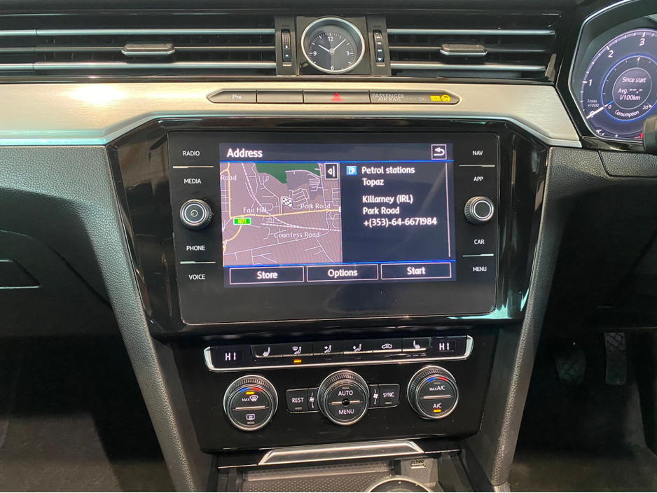 2018 Volkswagen Passat - image 15