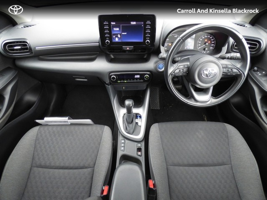 2023 Toyota Yaris Hybrid Luna €22,950