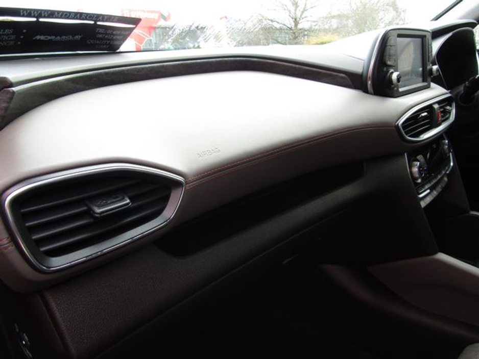 2019 Hyundai Santa Fe 2WD Executive Plus 5DR €23,950