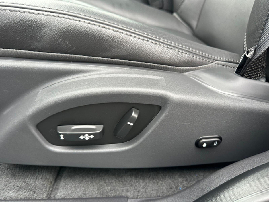 2017 Volvo XC60 - image 20