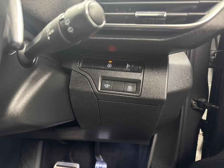 2024 Peugeot 5008 - image 23