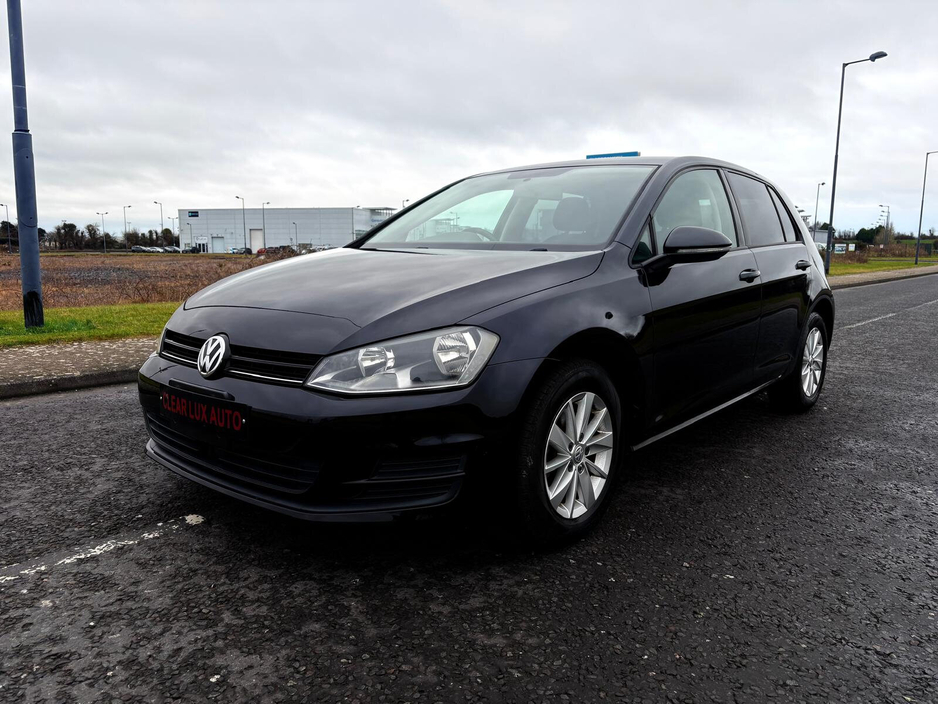 2014 Volkswagen Golf - image 4