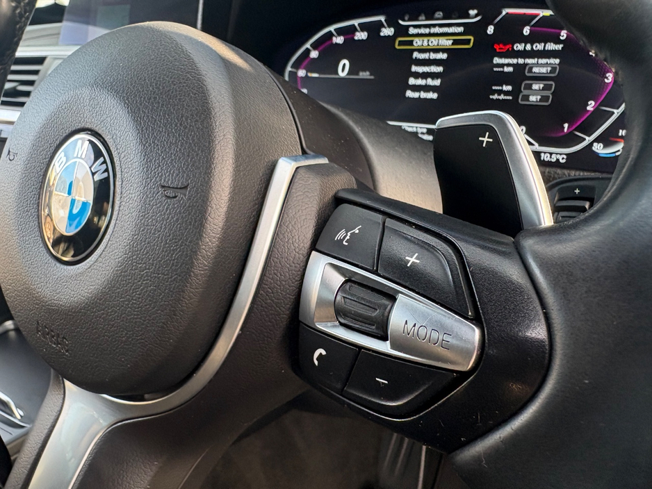 2018 BMW 3 Series - image 17