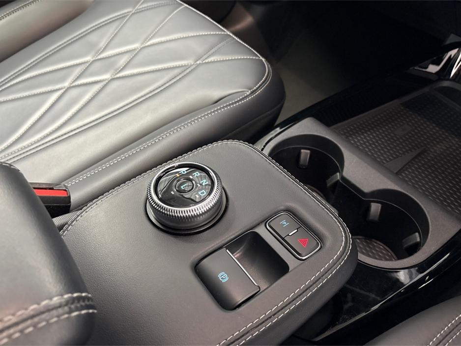 2023 Ford Mustang MACH-E RWD STANDARD RANGE**HEATED LEATHER SEATS**HEATED MULTIFUNCTIONAL STEERING WHEEL**DIGITAL DASH**TOUCHSCREEN APPLE CAR PLAY**NAVIGATION**DUAL CLIMATE**REVERSE CAMERA**PARKING SENSORS** €35,995