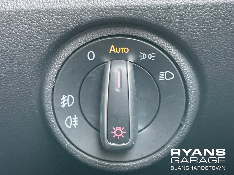 2019 Volkswagen up! 1.0 5DR AUTOMATIC   **HEATED SEATS** €11,995