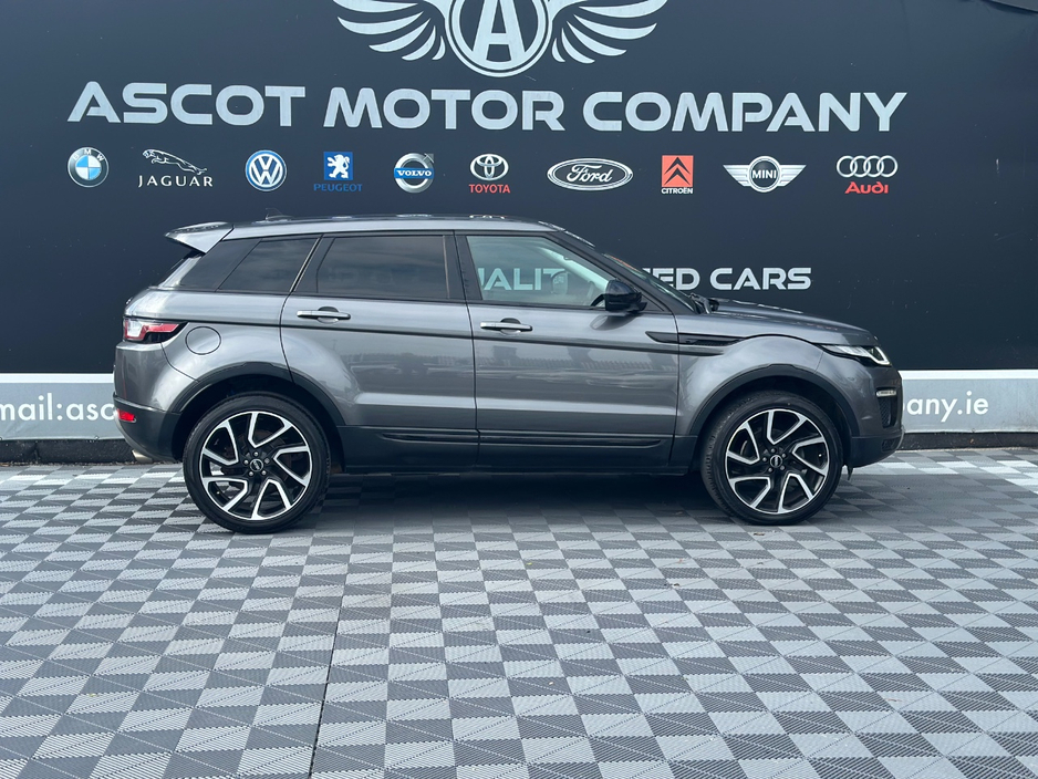 2016 Land Rover Range Rover Evoque - image 5