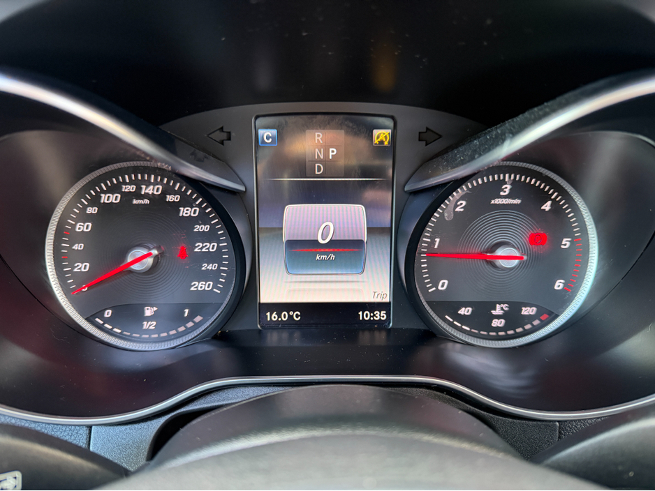 2016 Mercedes-Benz GLC Class - image 17