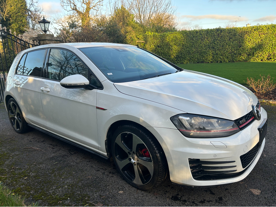 2015 Volkswagen Golf 2.0 GTI  DCC Package  DSG Automatic €18,995