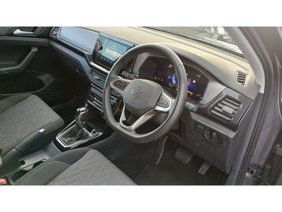 2025 Volkswagen T-Cross - image 5