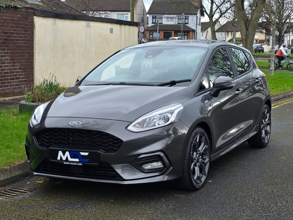 2018 Ford Fiesta - image 9