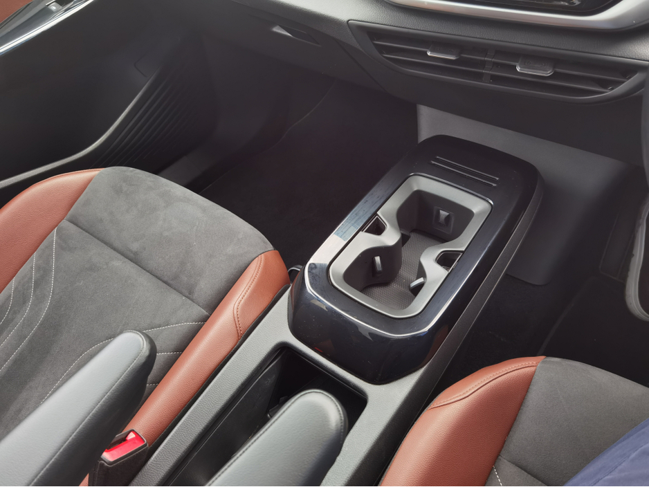 2021 Volkswagen ID.4 - image 18