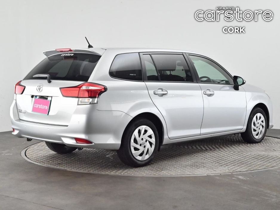 2018 Toyota Corolla - image 5