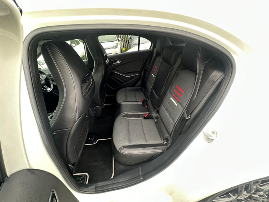 2016 Mercedes-Benz A Class A180 1.6 Petrol Automatic (3835) €15,495