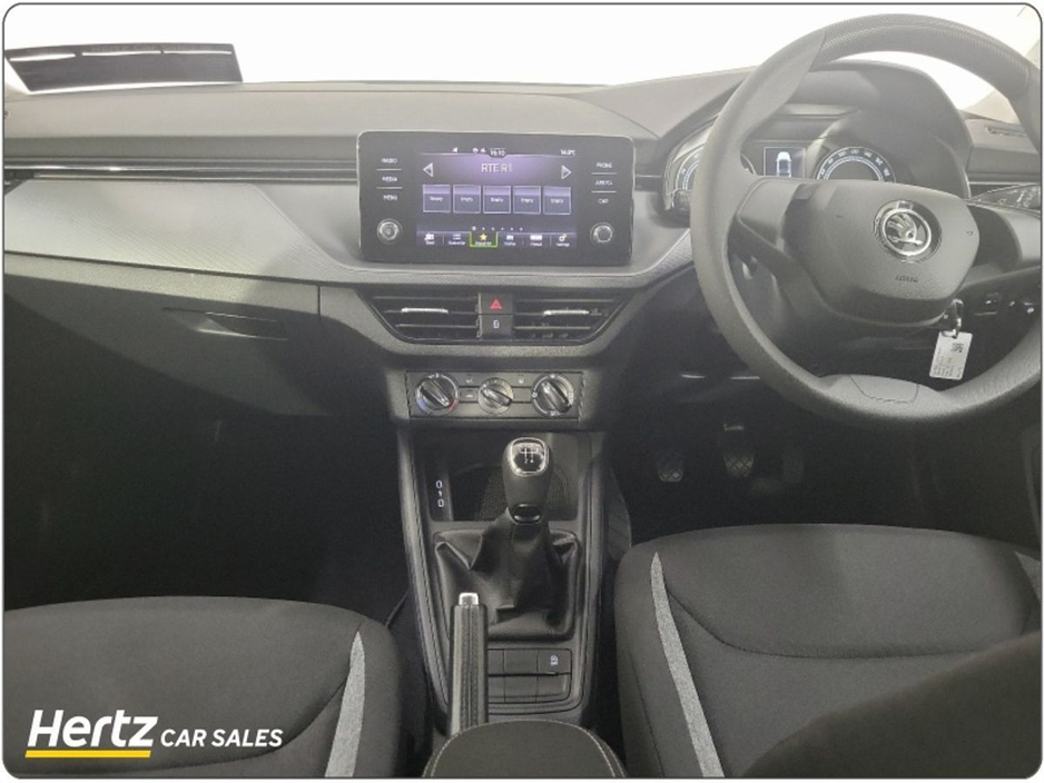 2024 Skoda Scala - image 9